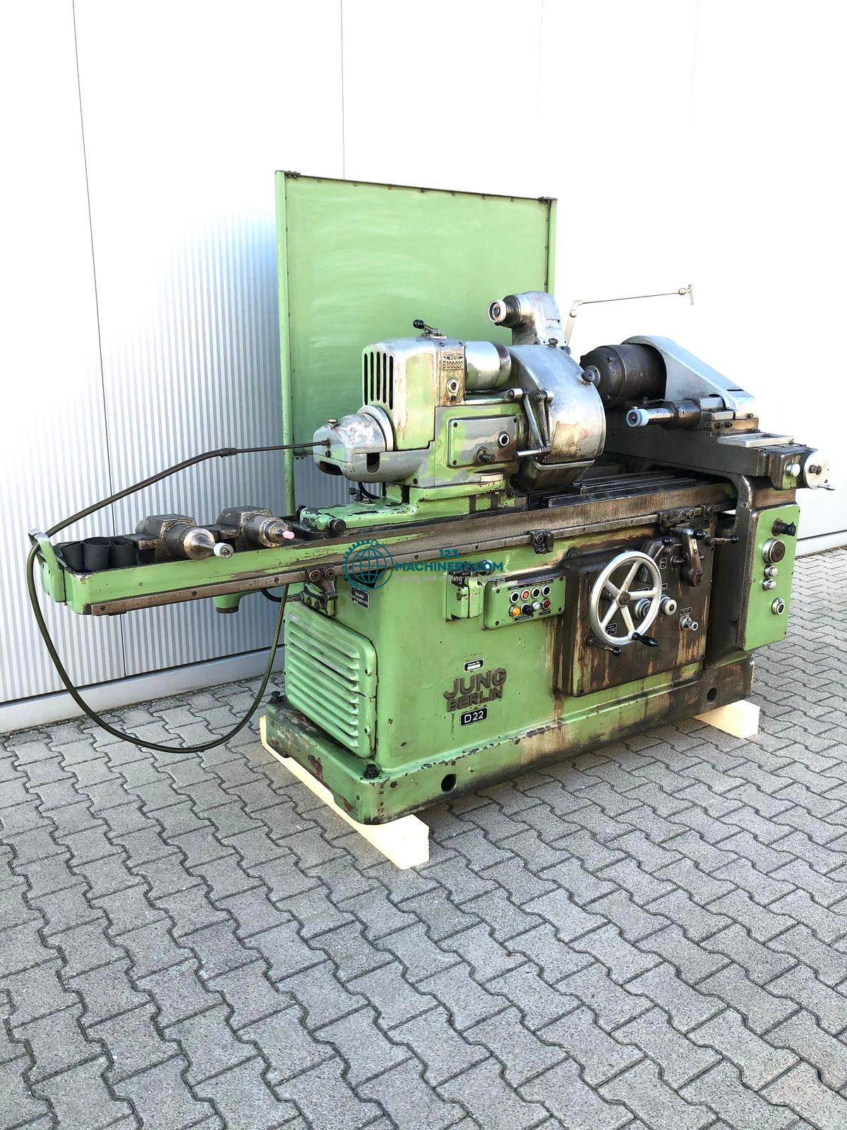 JUNG D22 / Innenrundschleifmaschine